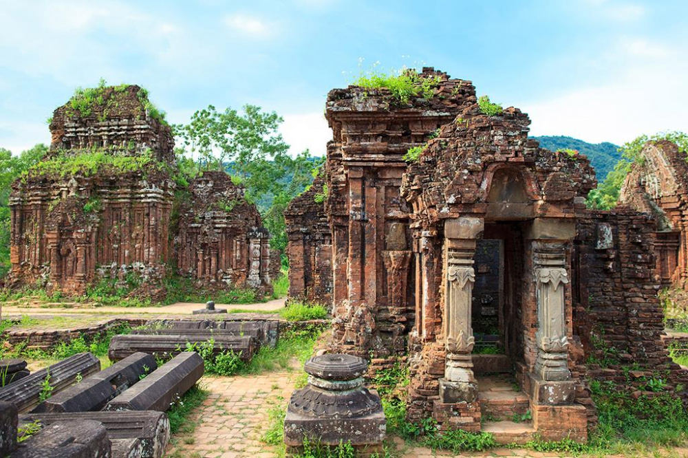 Discover 3 World Heritage sites in Hue & Hoi An