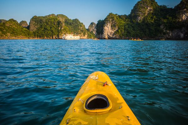 Discover Halong bay - a world natural heritage