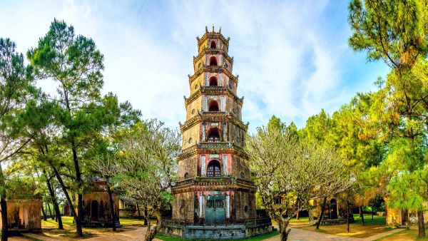 Discover the city of Hue